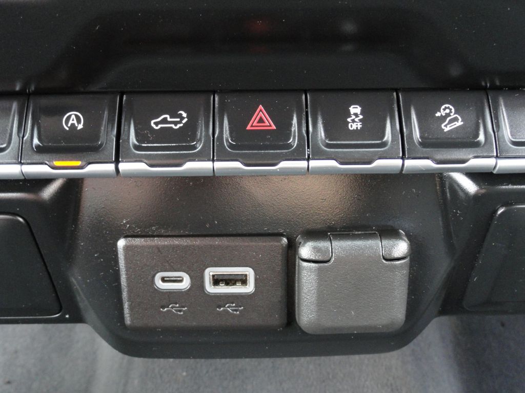 Photo 19 of this CHEVROLET SILVERADO LTD 1