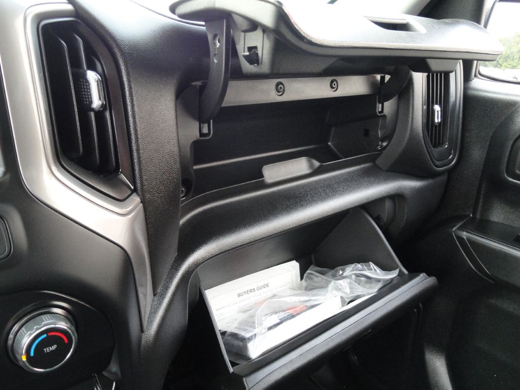 Photo 20 of this CHEVROLET SILVERADO LTD 1