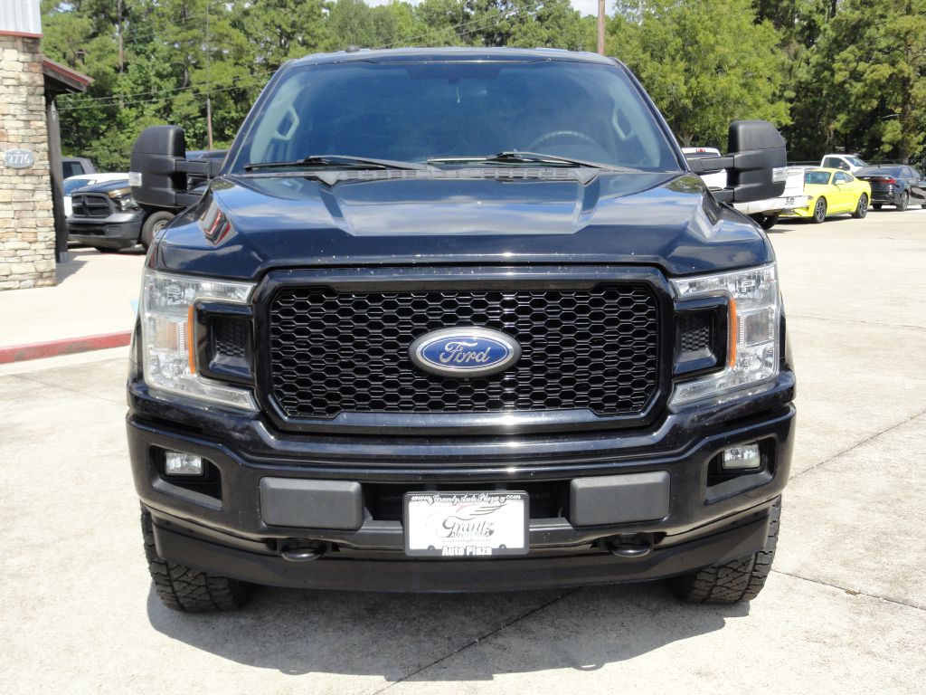 Photo 2 of this FORD F150
