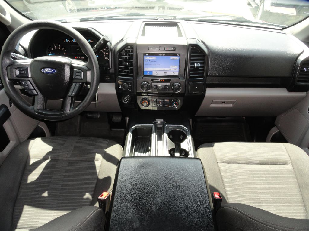 Photo 6 of this FORD F150