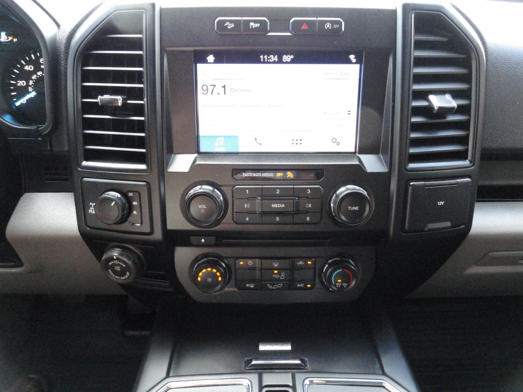 Photo 14 of this FORD F150