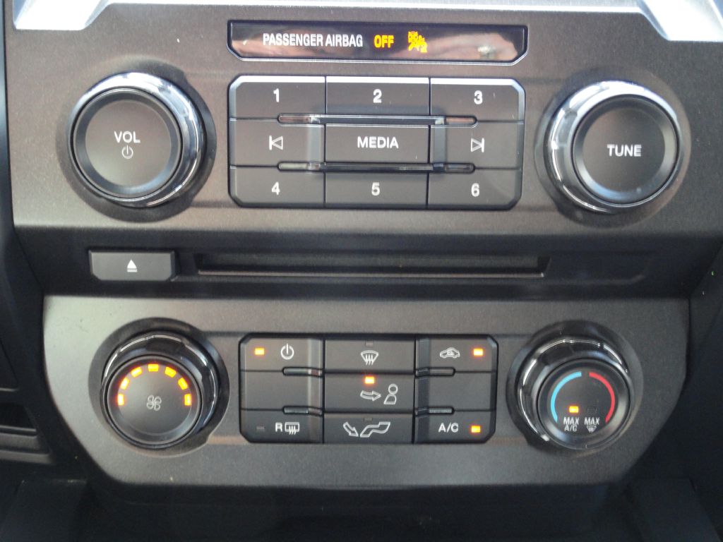 Photo 17 of this FORD F150