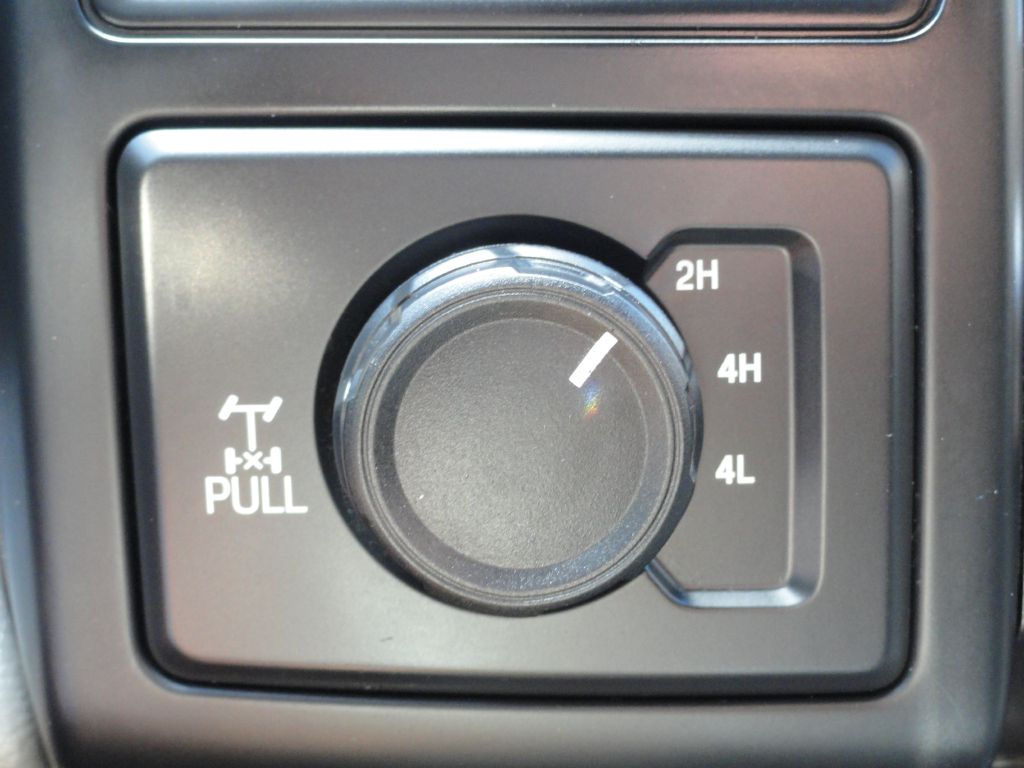 Photo 18 of this FORD F150