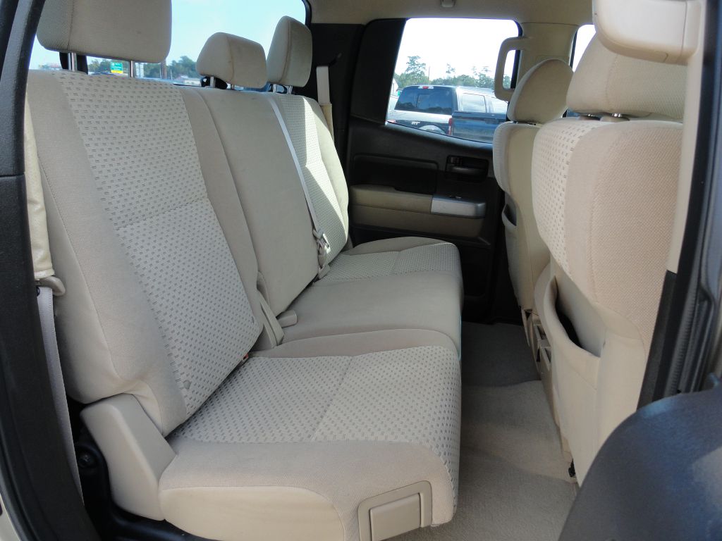 Photo 9 of this TOYOTA TUNDRA