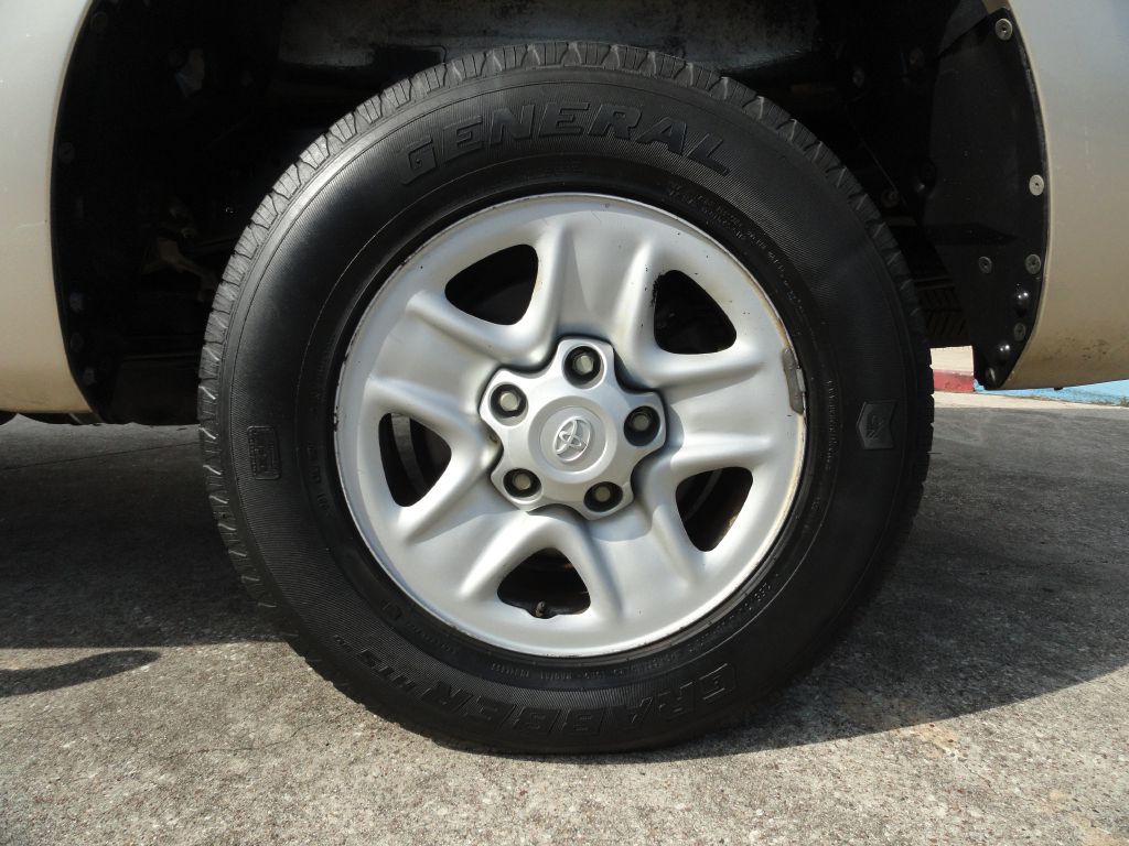 Photo 23 of this TOYOTA TUNDRA