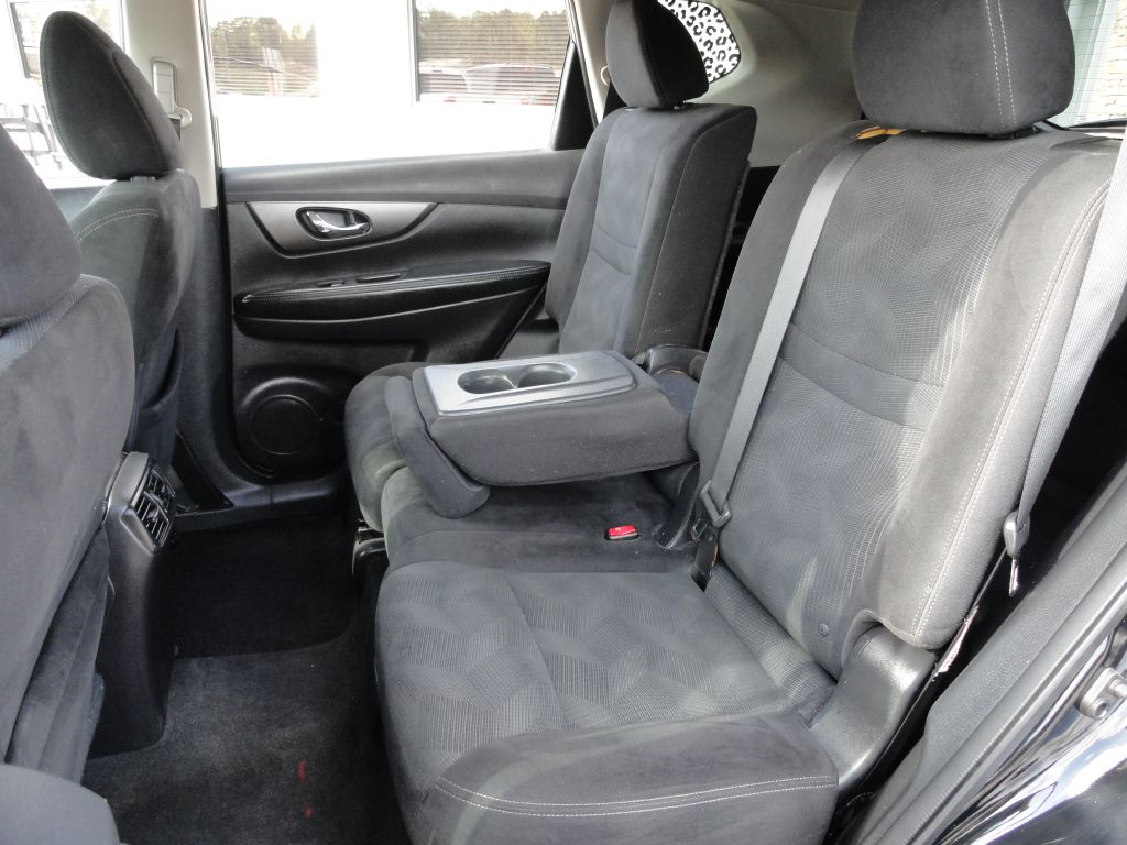 Photo 11 of this NISSAN ROGUE