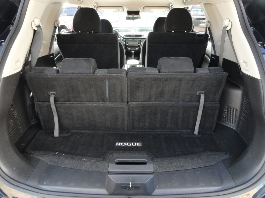 Photo 14 of this NISSAN ROGUE