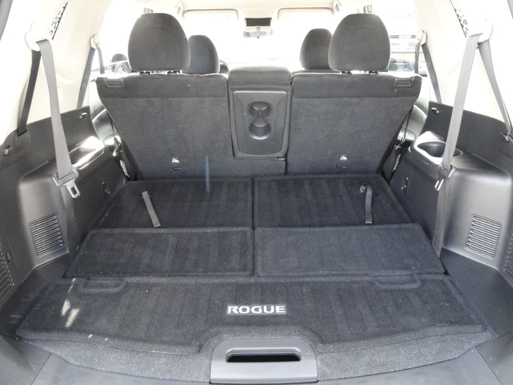 Photo 15 of this NISSAN ROGUE