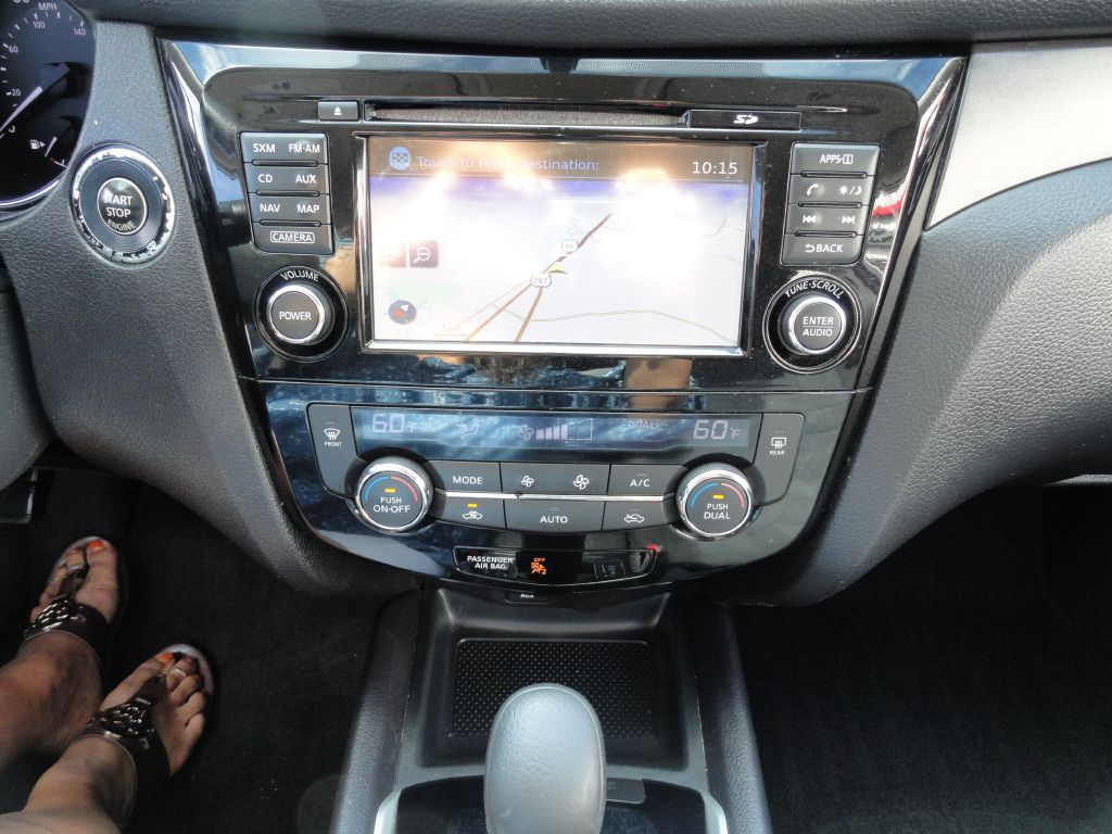 Photo 17 of this NISSAN ROGUE