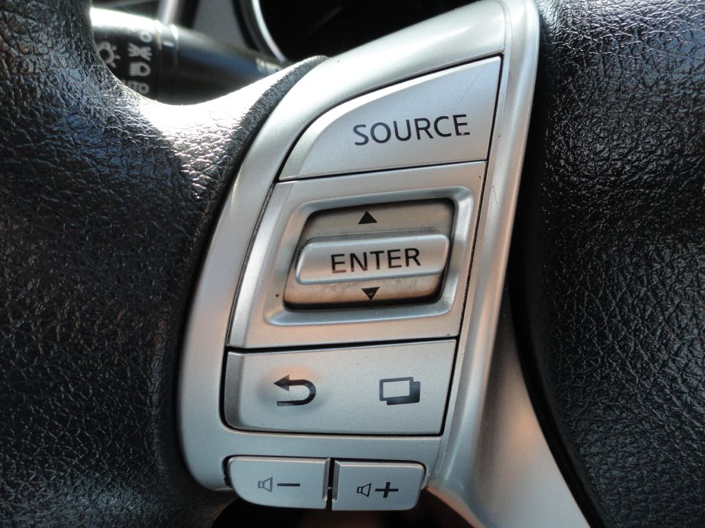 Photo 21 of this NISSAN ROGUE
