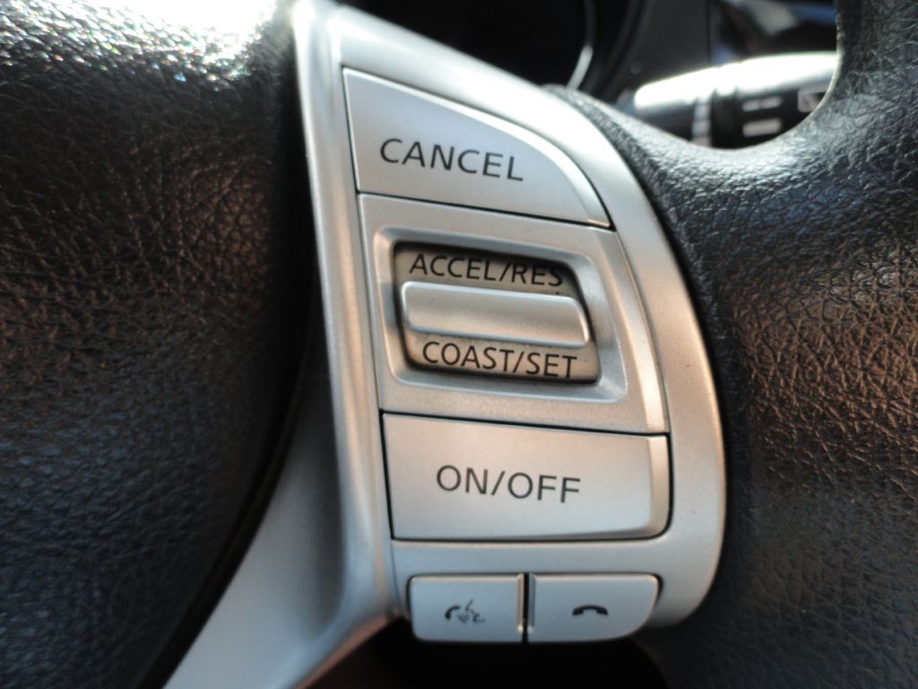 Photo 22 of this NISSAN ROGUE