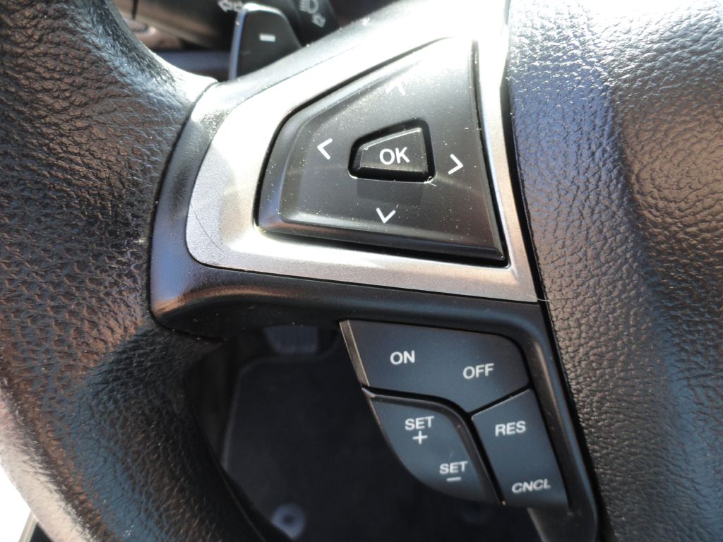 Photo 16 of this FORD FUSION