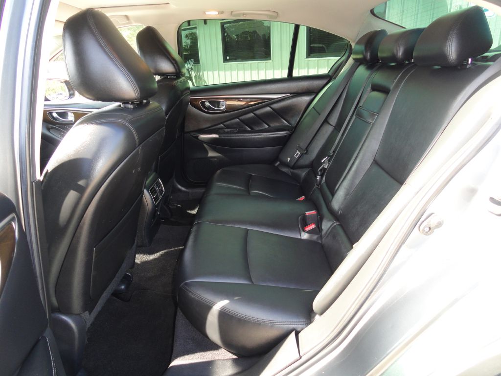 Photo 10 of this INFINITI Q50