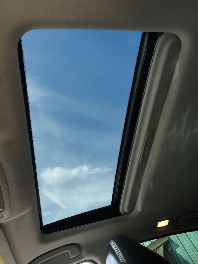 Photo 13 of this INFINITI Q50