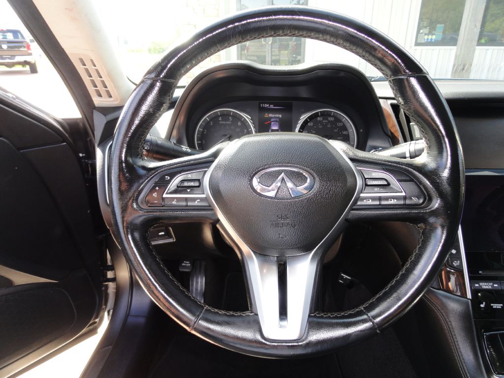 Photo 21 of this INFINITI Q50