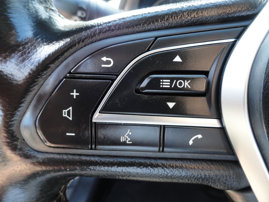 Photo 22 of this INFINITI Q50