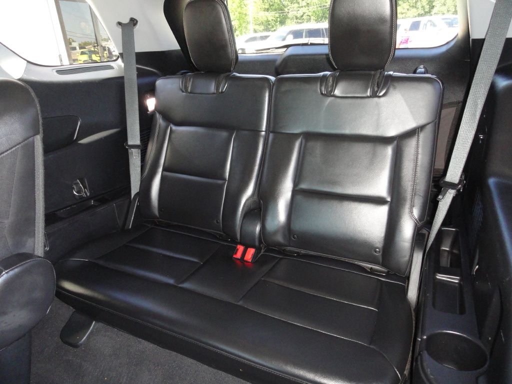 Photo 14 of this FORD EXPLORER
