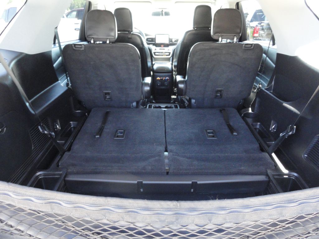 Photo 17 of this FORD EXPLORER