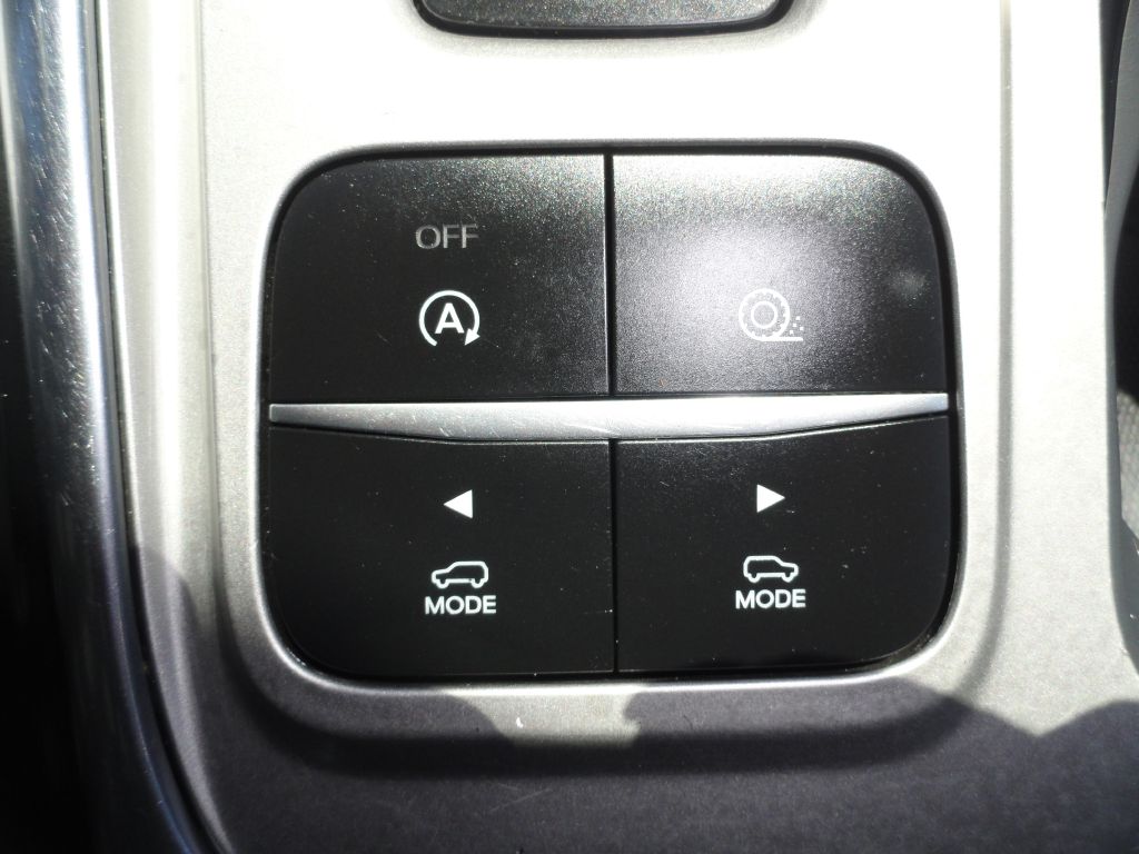 Photo 28 of this FORD EXPLORER
