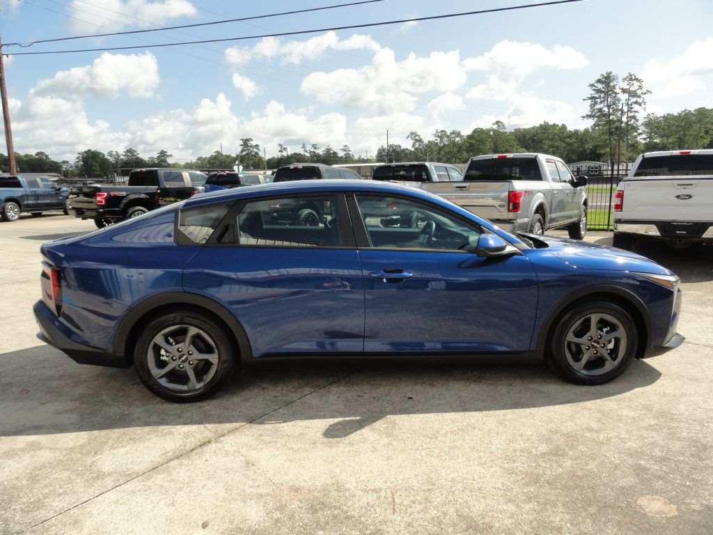 Photo 5 of this KIA K4