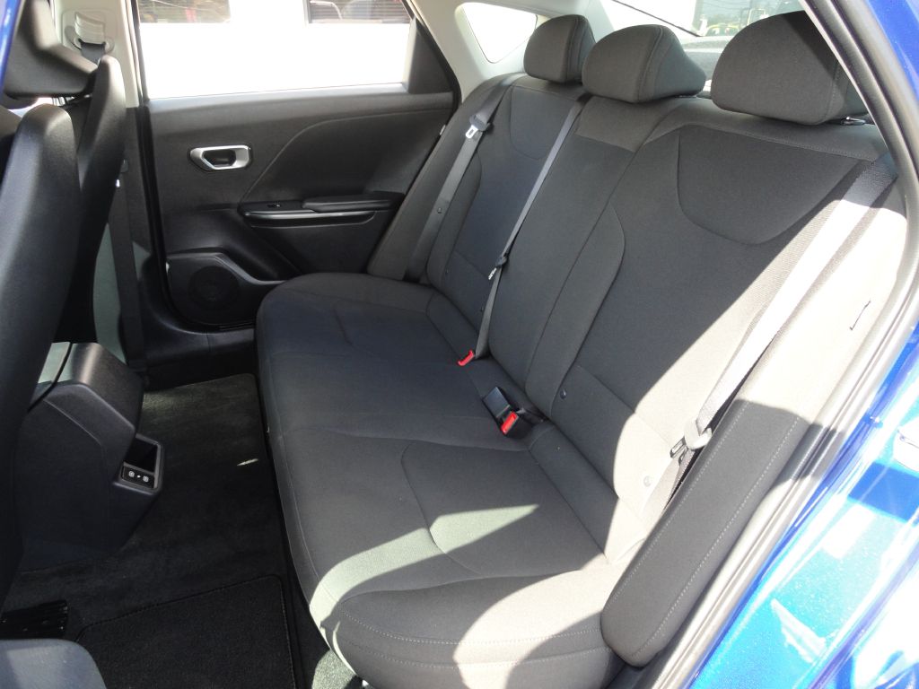 Photo 9 of this KIA K4