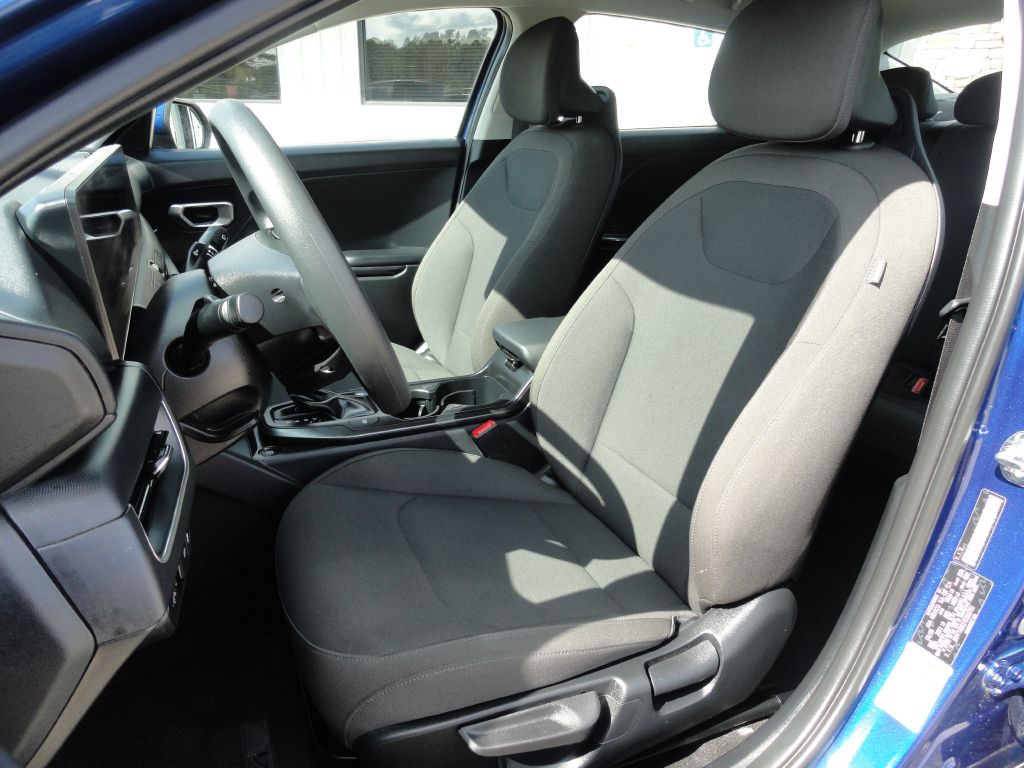 Photo 10 of this KIA K4