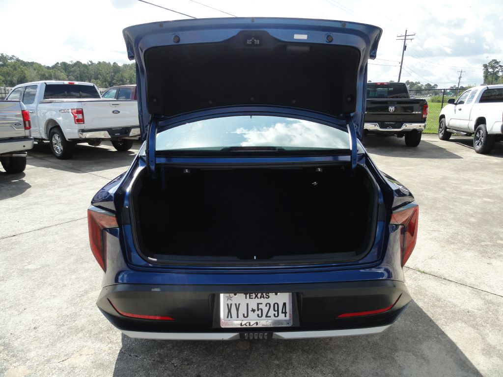 Photo 11 of this KIA K4