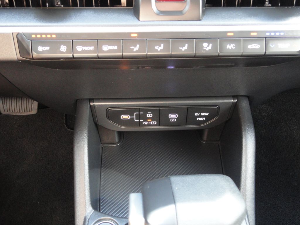 Photo 17 of this KIA K4