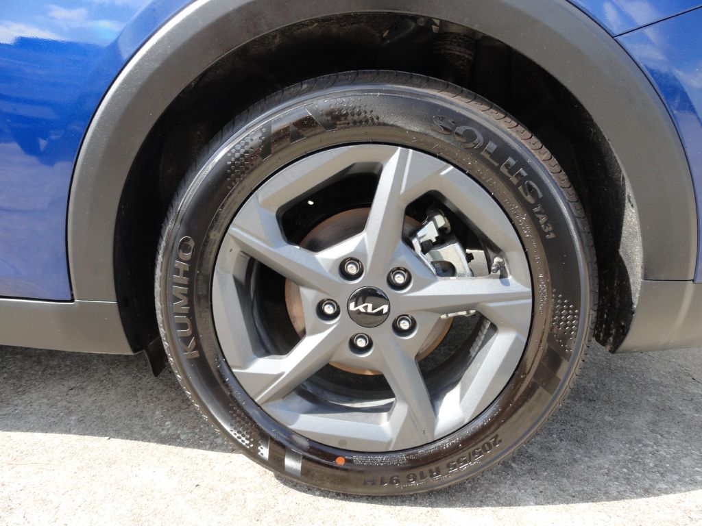 Photo 26 of this KIA K4