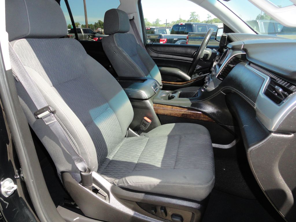 Photo 7 of this CHEVROLET TAHOE