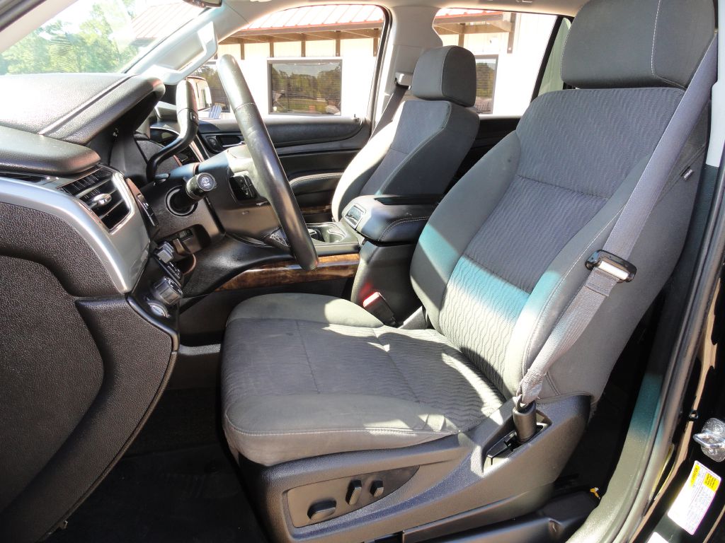 Photo 14 of this CHEVROLET TAHOE