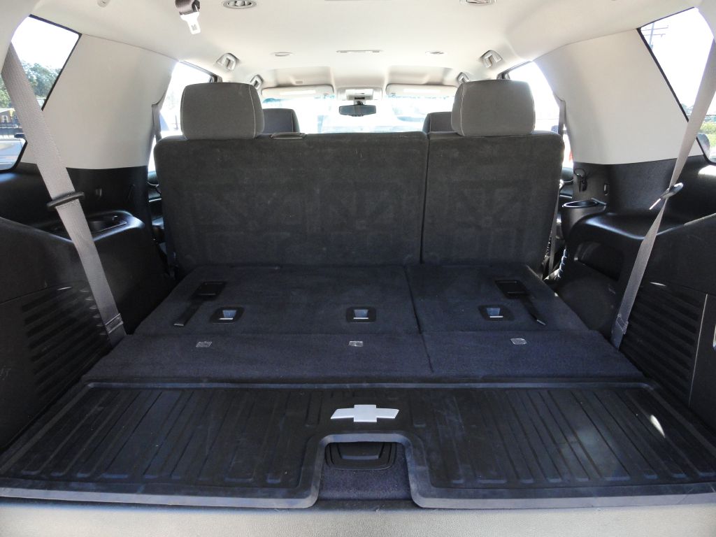 Photo 17 of this CHEVROLET TAHOE