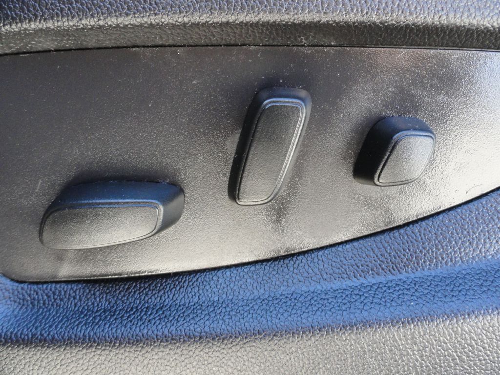 Photo 29 of this CHEVROLET TAHOE