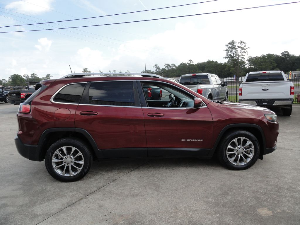 Photo 5 of this JEEP CHEROKEE