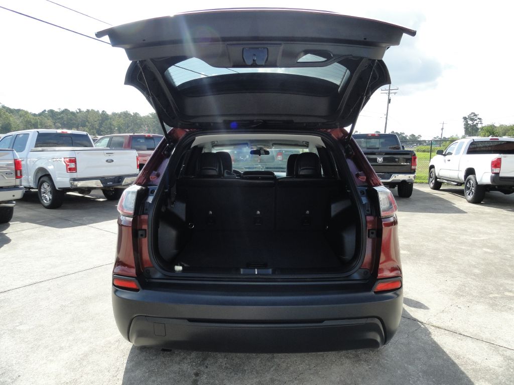 Photo 11 of this JEEP CHEROKEE
