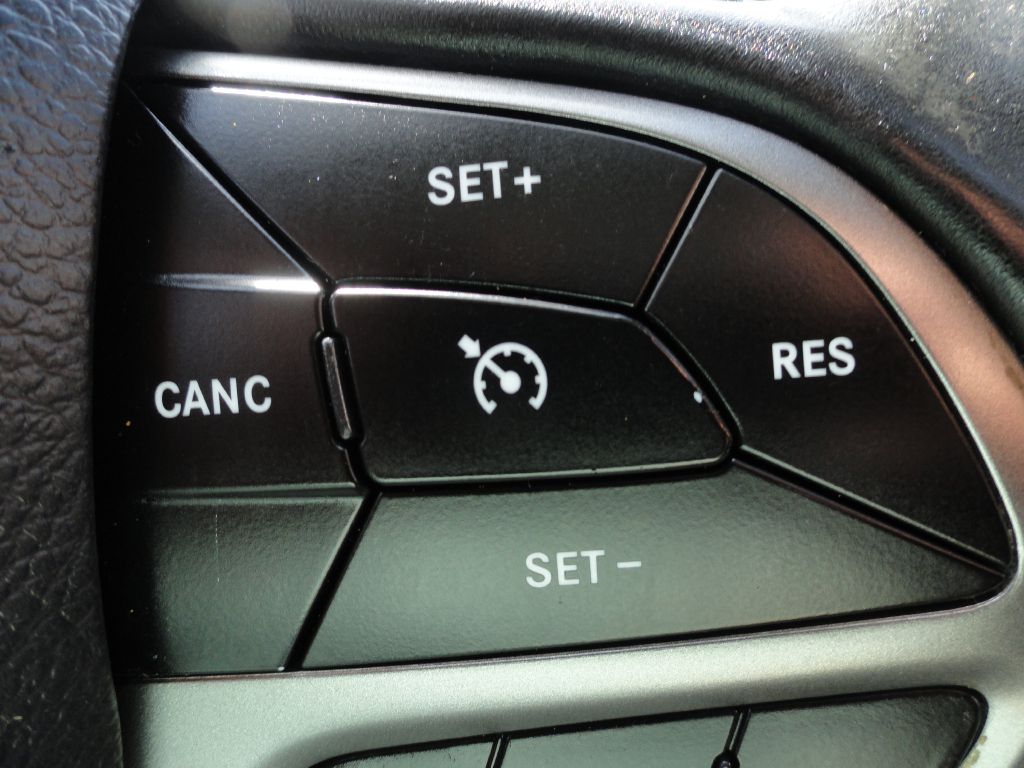 Photo 22 of this JEEP CHEROKEE