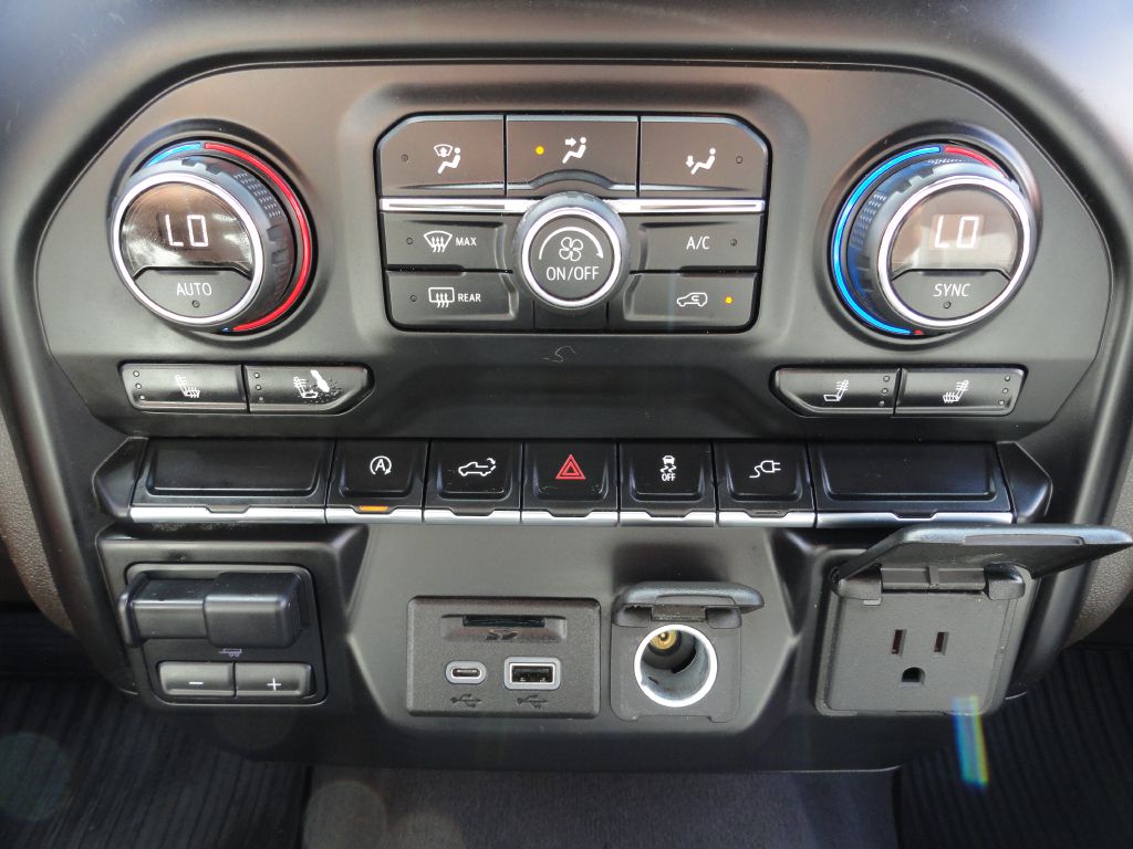 Photo 14 of this CHEVROLET SILVERADO 1500