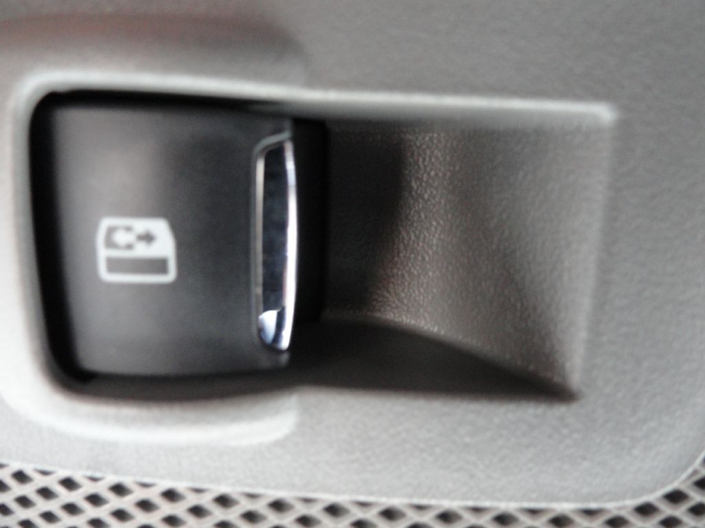 Photo 33 of this FORD F250