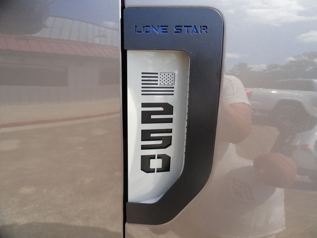 Photo 42 of this FORD F250