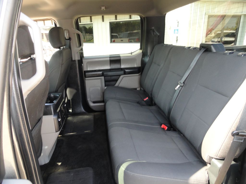 Photo 10 of this FORD F150