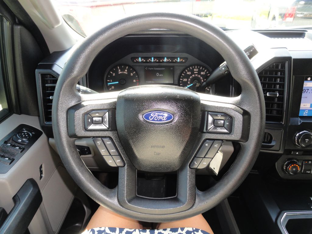 Photo 15 of this FORD F150