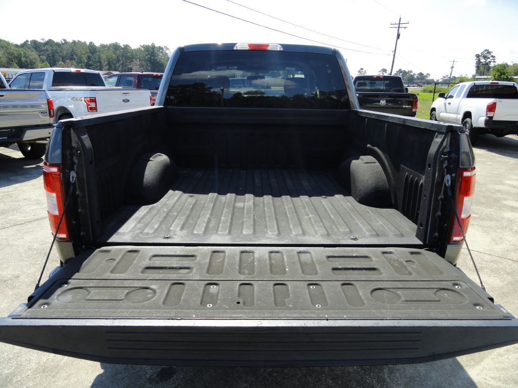 Photo 25 of this FORD F150