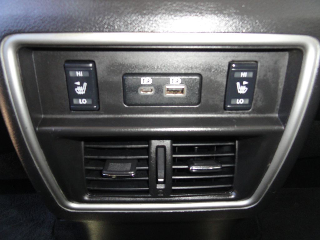 Photo 31 of this NISSAN MURANO