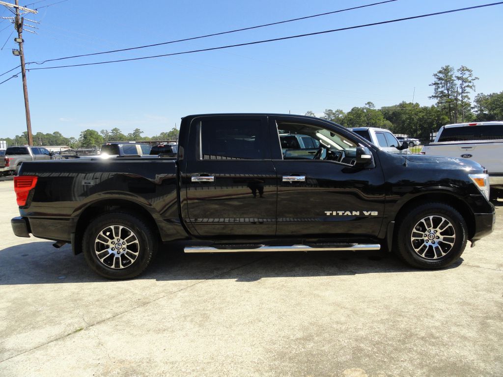 Photo 5 of this NISSAN TITAN