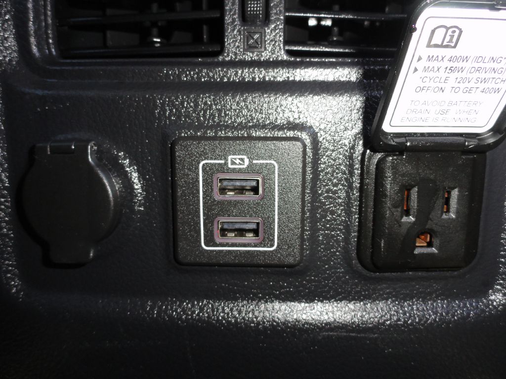 Photo 27 of this NISSAN TITAN