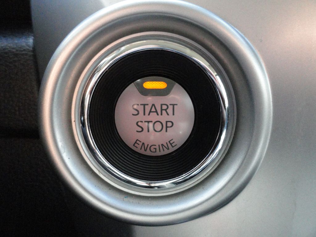 Photo 30 of this NISSAN TITAN