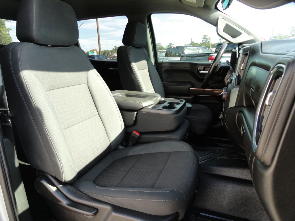 Photo 9 of this CHEVROLET SILVERADO LTD 1