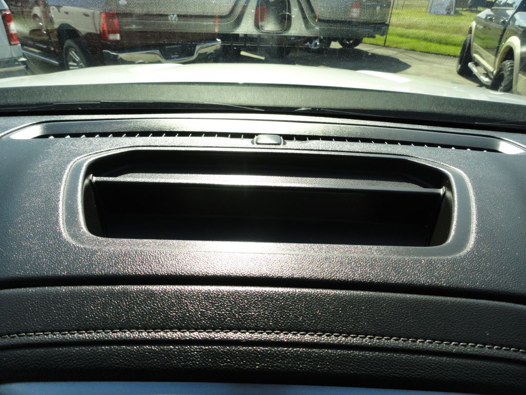 Photo 32 of this CHEVROLET SILVERADO LTD 1