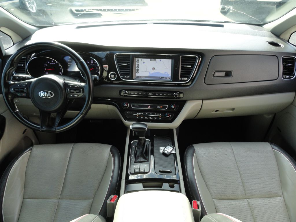 Photo 6 of this KIA SEDONA