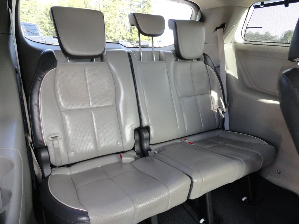 Photo 10 of this KIA SEDONA